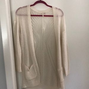 Lightweight cream knitted open sweater
